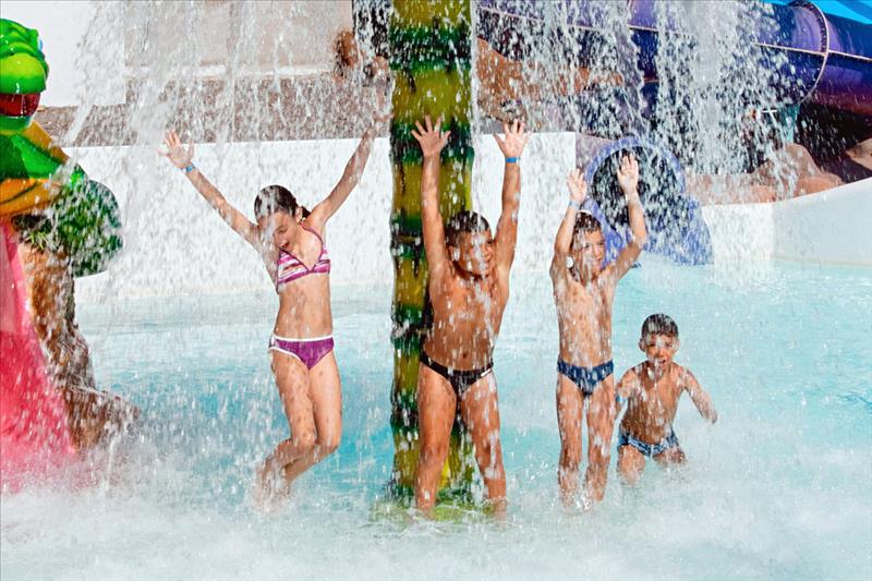 Paradise Island Apartotel 31
